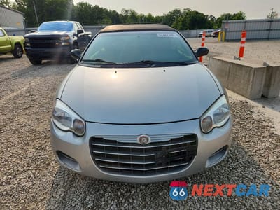Piąte zdjęcie samochodu w środku: 2004 CHRYSLER SEBRING LX VIN:1C3EL45R64N167570 - miniatura