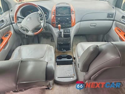 Zdjęcie 8 z 13 samochodu: 2008 TOYOTA SIENNA XLE LIMITED VIN:5TDBK22C58S019271 - miniatura