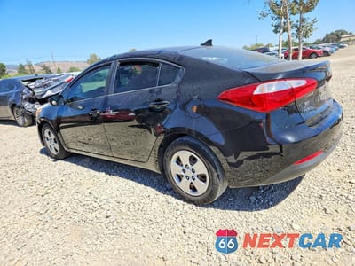 Drugie zdjęcie samochodu z przodu: 2016 KIA FORTE LX VIN:KNAFK4A61G5611146 - miniatura