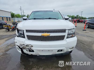 Piąte zdjęcie samochodu w środku: 2013 CHEVROLET SUBURBAN K1500 LT VIN:1GNSKJE72DR235183 - miniatura