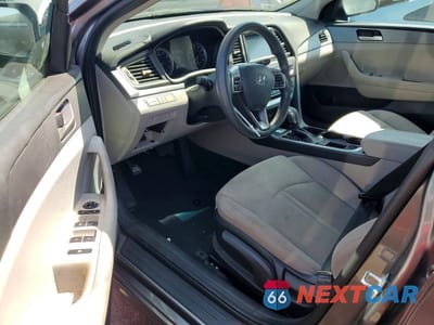 Zdjęcie 8 z 12 samochodu: 2018 HYUNDAI SONATA SE VIN:5NPE24AF3JH696335 - miniatura