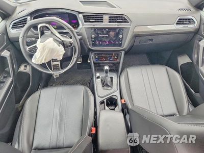 Zdjęcie 8 z 13 samochodu: 2022 VOLKSWAGEN TIGUAN SE R-LINE BLACK VIN:3VVCB7AX9NM064555 - miniatura