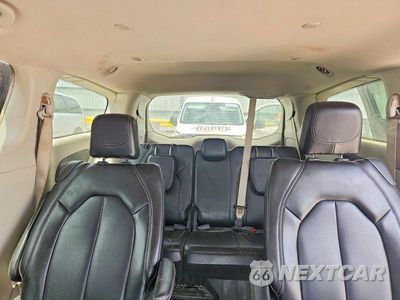 Zdjęcie 10 z 13 samochodu: 2023 CHRYSLER PACIFICA TOURING L VIN:2C4RC1BG1PR590255 - miniatura