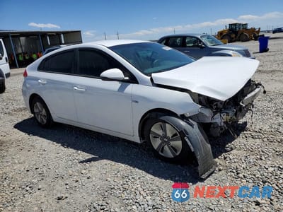 Czwarte zdjęcie samochodu z boku: 2017 HYUNDAI IONIQ BLUE VIN:KMHC65LC2HU026839 - miniatura