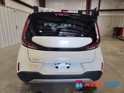 Zdjęcie 6 z 13 samochodu: 2023 KIA SOUL LX VIN:KNDJ23AU3P7858002 - miniatura