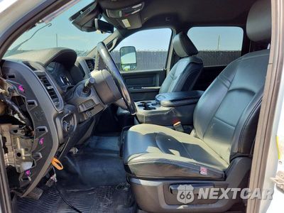 Zdjęcie 7 z 12 samochodu: 2022 RAM 2500 TRADESMAN VIN:3C6UR4HJ1NG344104 - miniatura