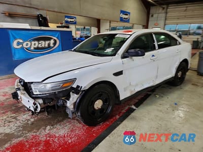 2015 FORD TAURUS POLICE INTERCEPTOR 1FAHP2MK1FG157290 - główne zdjęcie licytacji z USA - miniatura