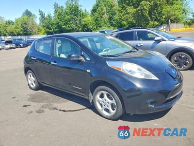 Czwarte zdjęcie samochodu z boku: 2011 NISSAN LEAF SV VIN:JN1AZ0CP5BT000616 - miniatura