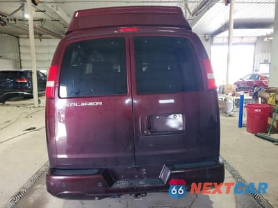Zdjęcie 6 z 14 samochodu: 2018 CHEVROLET EXPRESS G2500 VIN:1GCWGAFGXJ1171513 - miniatura