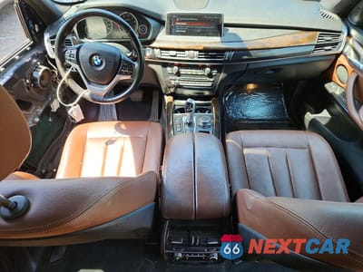 Zdjęcie 8 z 13 samochodu: 2017 BMW X5 XDRIVE35I VIN:5UXKR0C34H0X82771 - miniatura