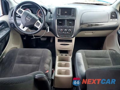 Zdjęcie 8 z 13 samochodu: 2016 DODGE GRAND CARAVAN SE VIN:2C4RDGBG6GR340607 - miniatura
