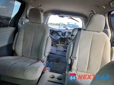 Zdjęcie 10 z 13 samochodu: 2015 TOYOTA SIENNA SPORT VIN:5TDXK3DC4FS598694 - miniatura