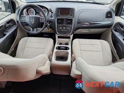 Zdjęcie 8 z 13 samochodu: 2013 DODGE GRAND CARAVAN SXT VIN:2C4RDGCG0DR800662 - miniatura
