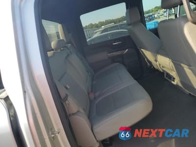 Zdjęcie 10 z 12 samochodu: 2020 CHEVROLET SILVERADO K3500 LTZ VIN:1GC4YUEY1LF330439 - miniatura