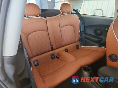 Zdjęcie 10 z 13 samochodu: 2024 MINI COOPER SE VIN:WMW13DJ03R2V55363 - miniatura