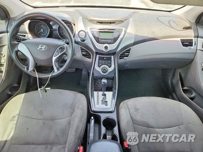 Zdjęcie 8 z 12 samochodu: 2013 HYUNDAI ELANTRA GLS VIN:5NPDH4AEXDH157751 - miniatura