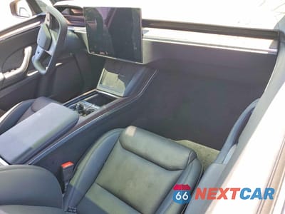 Zdjęcie 8 z 13 samochodu: 2024 TESLA MODEL X VIN:7SAXCBE51RF454183 - miniatura