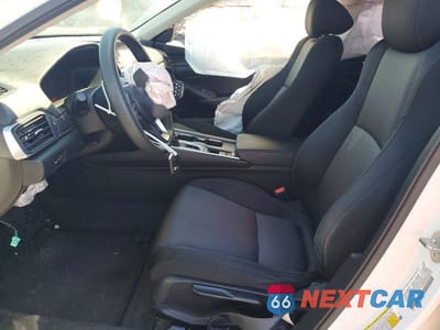Zdjęcie 7 z 12 samochodu: 2020 HONDA ACCORD LX VIN:1HGCV1F12LA152060 - miniatura