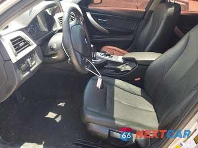 Zdjęcie 7 z 12 samochodu: 2017 BMW 320 I VIN:WBA8E1G57HNU13993 - miniatura