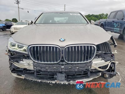 Piąte zdjęcie samochodu w środku: 2017 BMW 750 XI VIN:WBA7F2C52HG421878 - miniatura