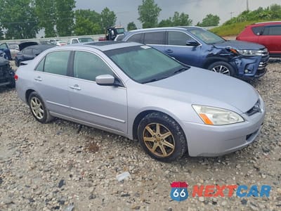 Czwarte zdjęcie samochodu z boku: 2004 HONDA ACCORD EX VIN:1HGCM66524A088297 - miniatura