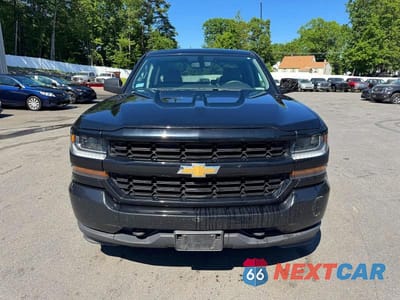 Piąte zdjęcie samochodu w środku: 2018 CHEVROLET SILVERADO C1500 CUSTOM VIN:1GCRCPEH6JZ380254 - miniatura