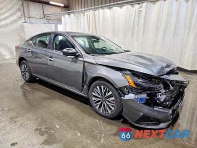Czwarte zdjęcie samochodu z boku: 2025 NISSAN ALTIMA SV VIN:1N4BL4DW0SN325751 - miniatura