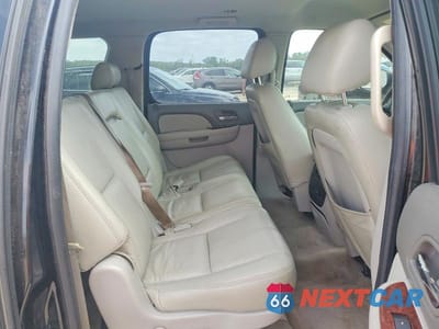 Zdjęcie 10 z 12 samochodu: 2009 CHEVROLET SUBURBAN C1500 LT VIN:1GNFC26079R272033 - miniatura
