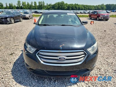 Piąte zdjęcie samochodu w środku: 2013 FORD TAURUS SE VIN:1FAHP2D88DG215557 - miniatura