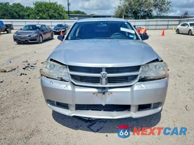 Piąte zdjęcie samochodu w środku: 2010 DODGE AVENGER SXT VIN:1B3CC4FB2AN150637 - miniatura