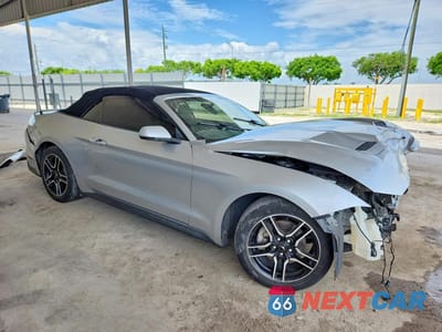 Czwarte zdjęcie samochodu z boku: 2019 FORD MUSTANG VIN:1FATP8UH9K5179304 - miniatura