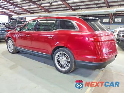 Drugie zdjęcie samochodu z przodu: 2016 LINCOLN MKT VIN:2LMHJ5AT7GBL02674 - miniatura