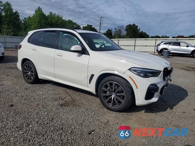 Czwarte zdjęcie samochodu z boku: 2021 BMW X5 XDRIVE40I VIN:5UXCR6C07M9F95160 - miniatura