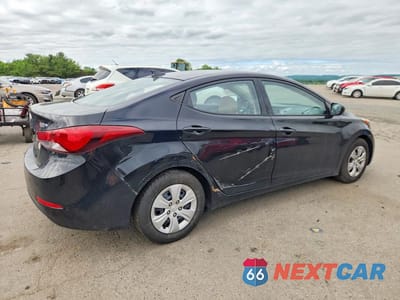 Trzecie zdjęcie samochodu z tyłu: 2016 HYUNDAI ELANTRA SE VIN:5NPDH4AE0GH740320 - miniatura