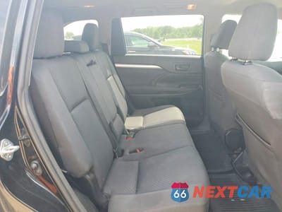 Zdjęcie 11 z 13 samochodu: 2015 TOYOTA HIGHLANDER LE VIN:5TDBKRFH7FS219256 - miniatura