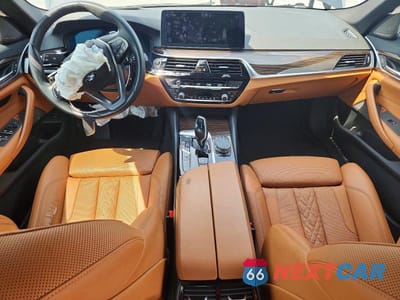 Zdjęcie 8 z 12 samochodu: 2021 BMW 540I VIN:WBA53BJ02MWW92592 - miniatura