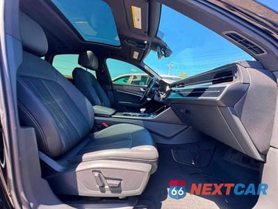 Piąte zdjęcie samochodu w środku: 2022 AUDI A6 PREMIUM PLUS VIN:WAUE3BF22NN013924 - miniatura