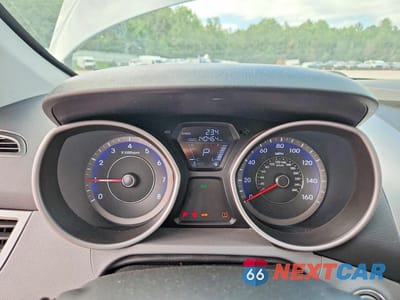 Zdjęcie 9 z 13 samochodu: 2013 HYUNDAI ELANTRA LIMITED VIN:KMHDH4AE6DU692805 - miniatura