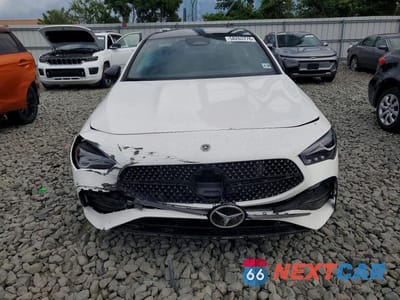 Piąte zdjęcie samochodu w środku: 2025 MERCEDES-BENZ CLA 250 4MATIC VIN:W1K5J4HB8SN497455 - miniatura