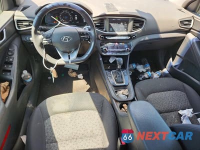 Zdjęcie 8 z 12 samochodu: 2019 HYUNDAI IONIQ SEL VIN:KMHC75LC0KU120397 - miniatura