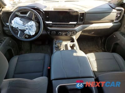 Zdjęcie 8 z 13 samochodu: 2025 CHEVROLET SILVERADO K1500 RST VIN:1GCUKEE86SZ214609 - miniatura