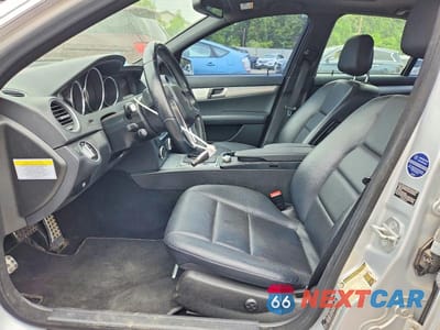 Zdjęcie 7 z 13 samochodu: 2013 MERCEDES-BENZ C 300 4MATIC VIN:WDDGF8AB3DR285876 - miniatura