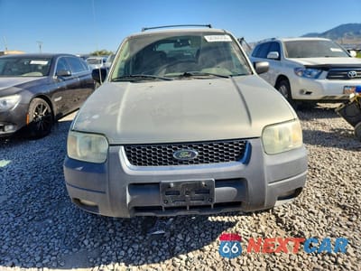 Piąte zdjęcie samochodu w środku: 2004 FORD ESCAPE XLT VIN:1FMCU93174KA97214 - miniatura