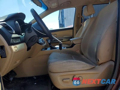 Zdjęcie 7 z 13 samochodu: 2015 KIA SEDONA LX VIN:KNDMB5C17F6060196 - miniatura