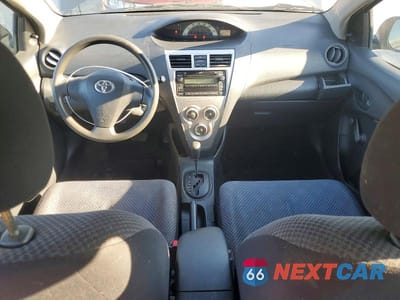 Zdjęcie 8 z 12 samochodu: 2007 TOYOTA YARIS BASE VIN:JTDBT923671035786 - miniatura