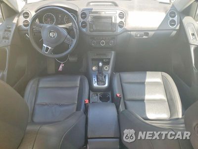 Zdjęcie 8 z 13 samochodu: 2016 VOLKSWAGEN TIGUAN S VIN:WVGBV7AX2GW521755 - miniatura