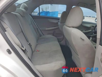 Zdjęcie 10 z 12 samochodu: 2013 TOYOTA COROLLA LE VIN:2T1BU4EE6DC977261 - miniatura