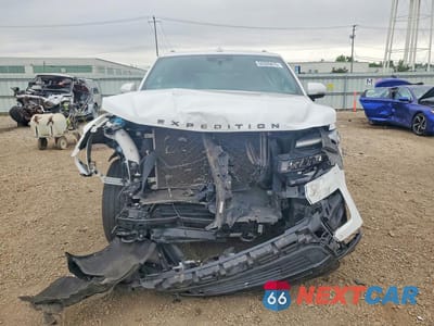 Piąte zdjęcie samochodu w środku: 2022 FORD EXPEDITION LIMITED VIN:1FMJU2AT1NEA02925 - miniatura
