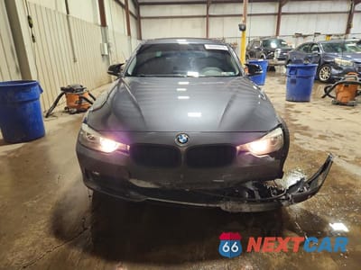 Piąte zdjęcie samochodu w środku: 2015 BMW 328 XI SULEV VIN:WBA3B5G58FNS20582 - miniatura