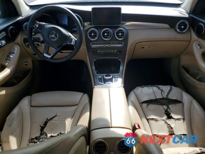 Zdjęcie 8 z 13 samochodu: 2019 MERCEDES-BENZ GLC 300 VIN:WDC0G4JB2K1000852 - miniatura